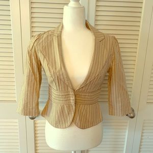 Beige Stripes Mid-Sleeve Jacket